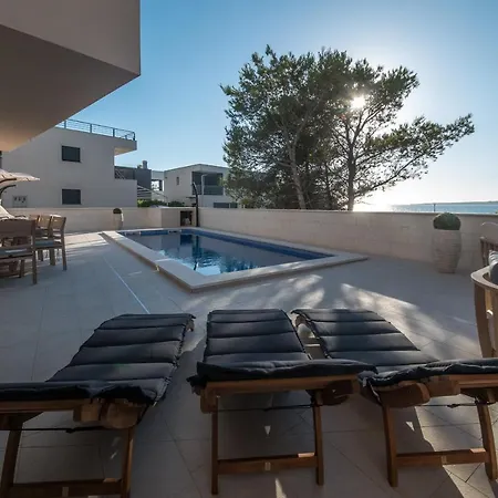 Zitab Luxury Apartment *